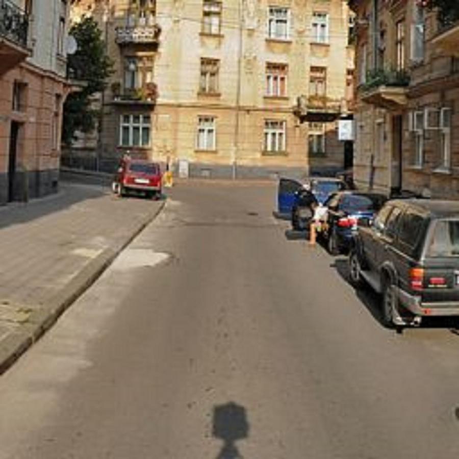 Апартаменти Вул Кониського 5 На 6 Осіб Біля Медичного Університету Lviv Eksteriør bilde